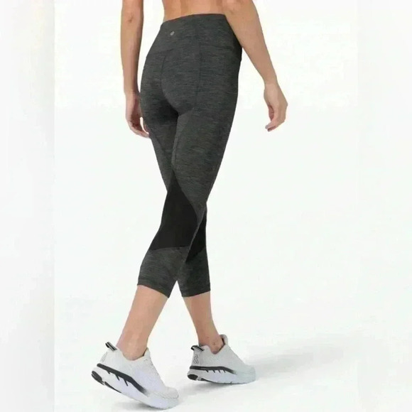 Lululemon Pace Rival Mid Rise Crop Legging 22” - Picture 2 of 6